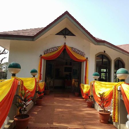 Usha Ascot Hotel Matheran Exterior foto