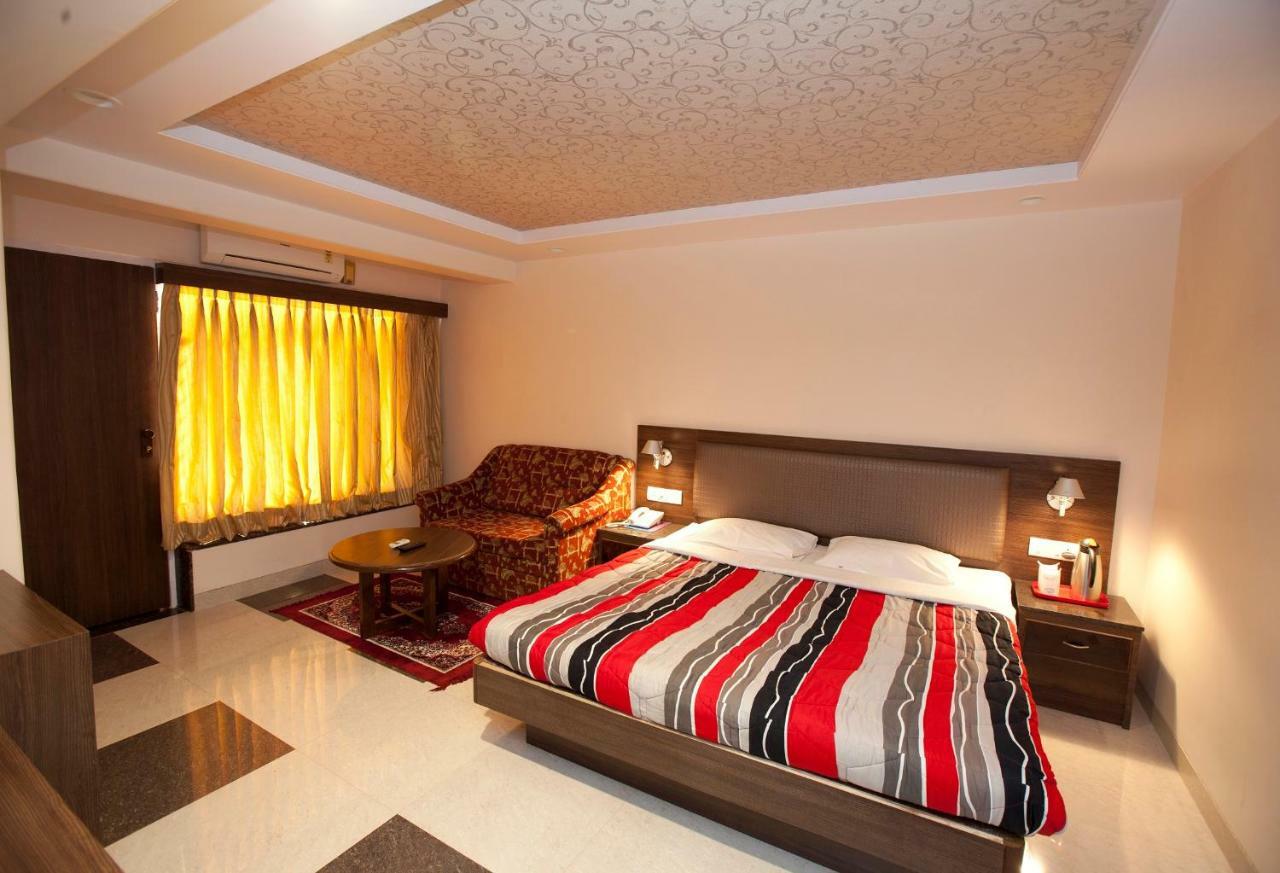 Usha Ascot Hotel Matheran Exterior foto