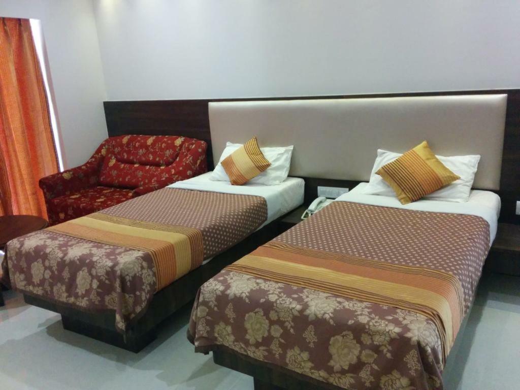 Usha Ascot Hotel Matheran Exterior foto