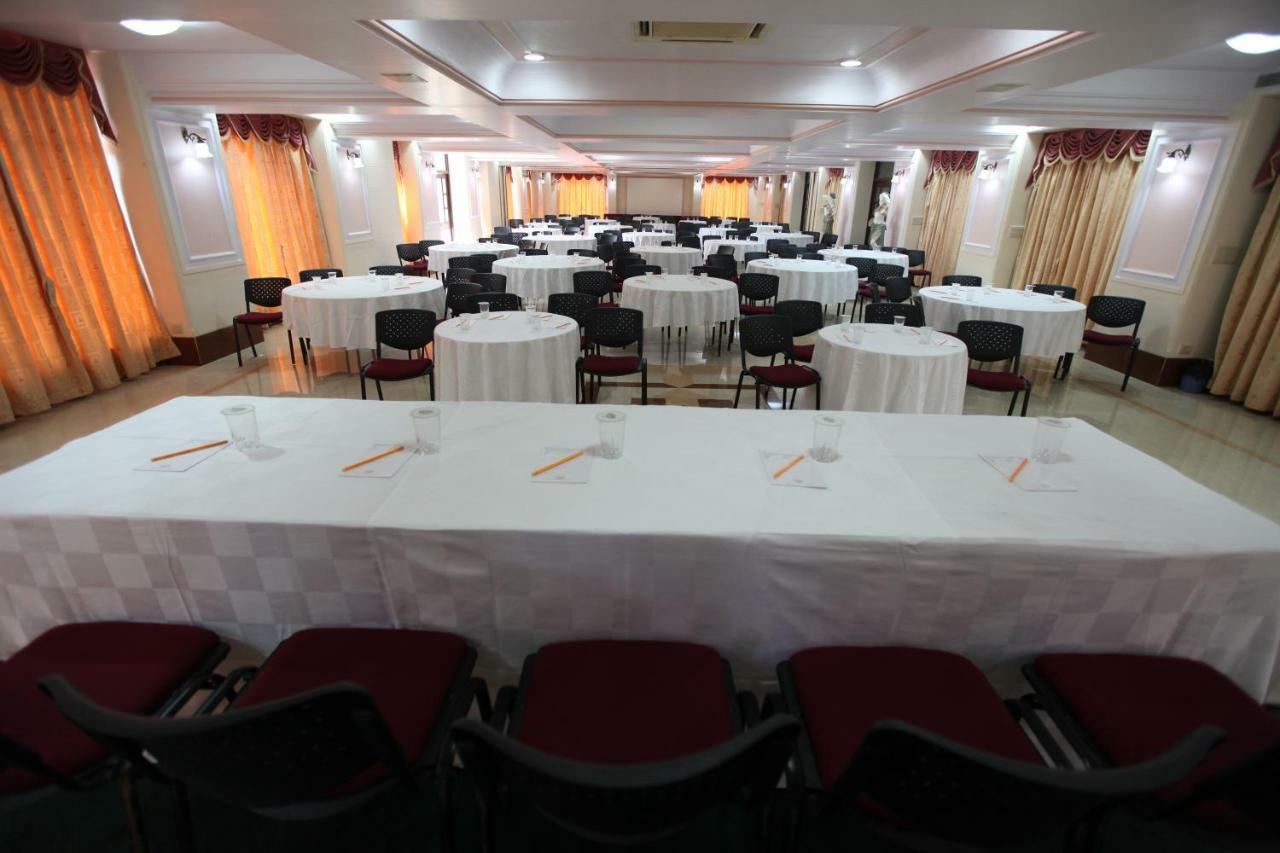 Usha Ascot Hotel Matheran Exterior foto