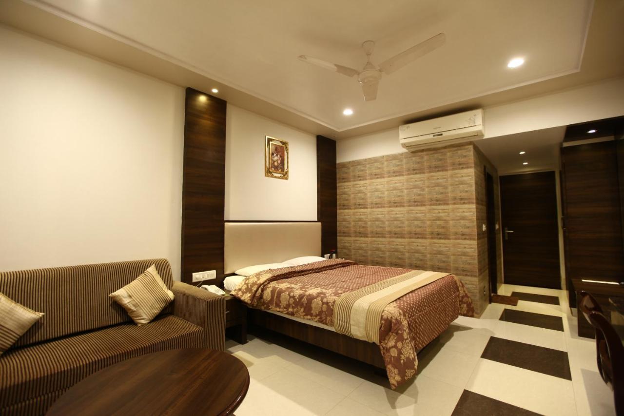 Usha Ascot Hotel Matheran Exterior foto